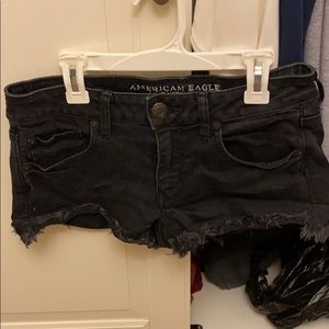 american eagle black jean shorts